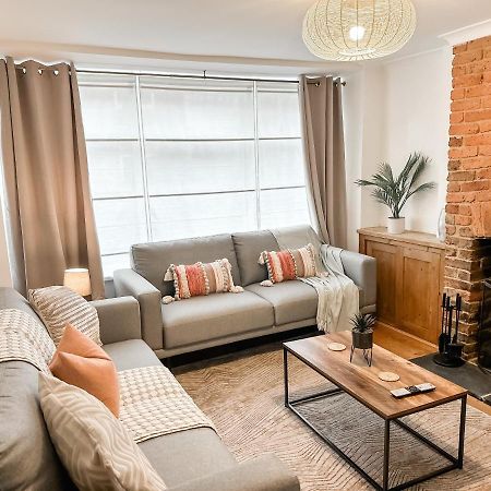 3 Bedroom Home Close To Town Centre With Wifi & Garden Royal Tunbridge Wells Exteriér fotografie