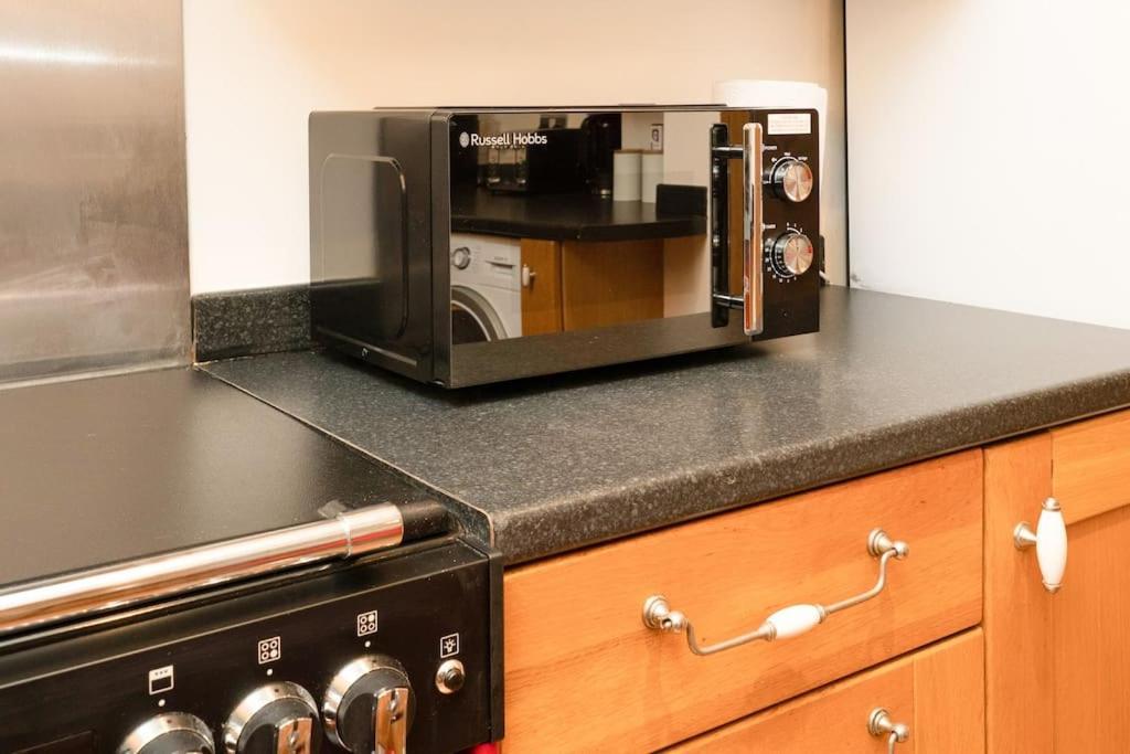 3 Bedroom Home Close To Town Centre With Wifi & Garden Royal Tunbridge Wells Exteriér fotografie