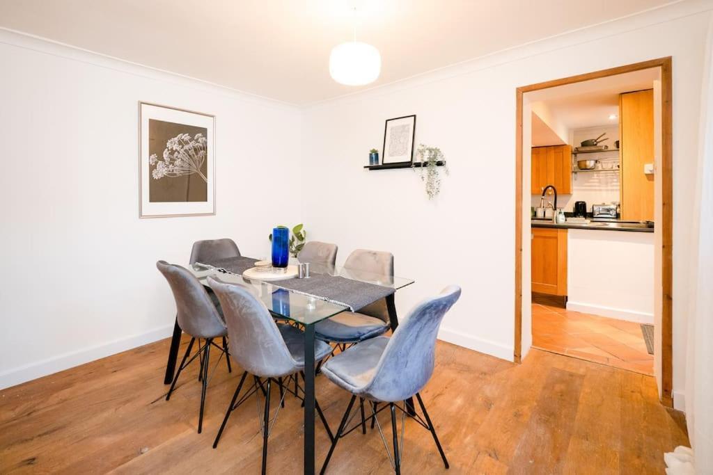 3 Bedroom Home Close To Town Centre With Wifi & Garden Royal Tunbridge Wells Exteriér fotografie