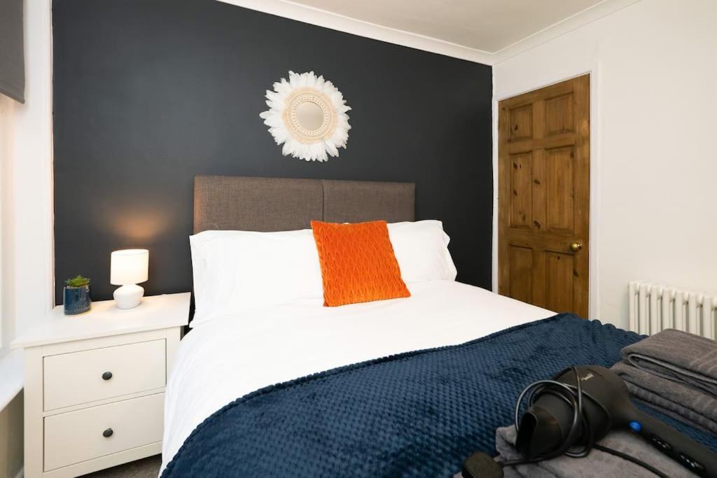 3 Bedroom Home Close To Town Centre With Wifi & Garden Royal Tunbridge Wells Exteriér fotografie