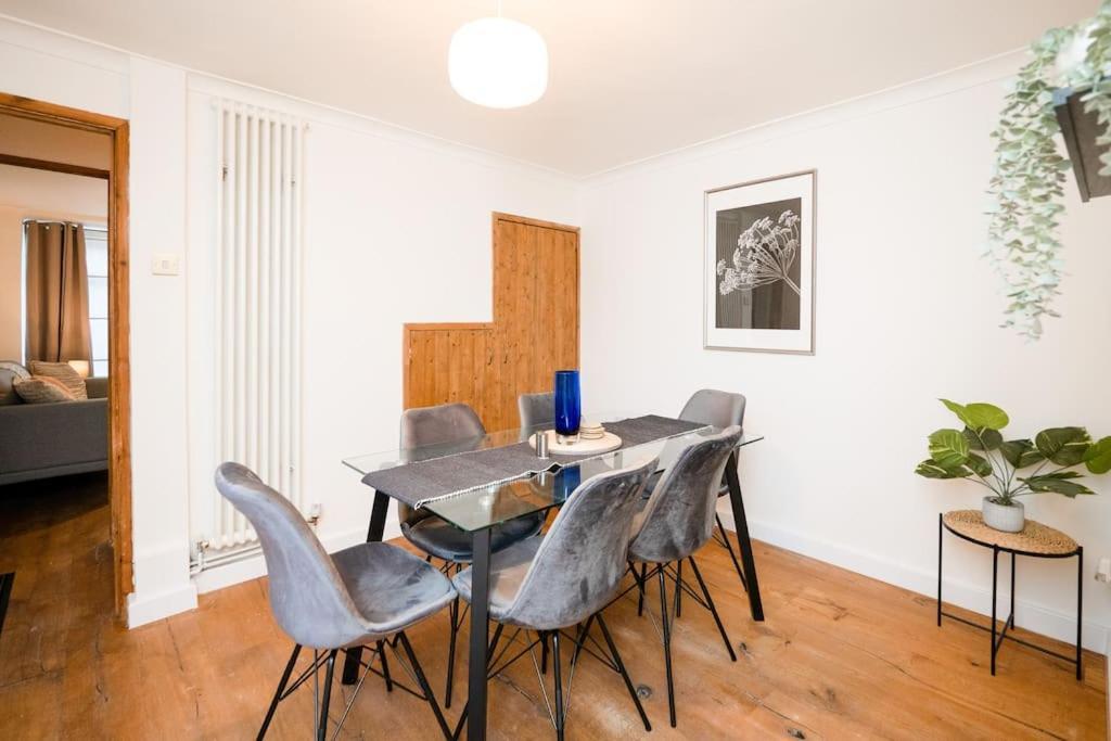 3 Bedroom Home Close To Town Centre With Wifi & Garden Royal Tunbridge Wells Exteriér fotografie